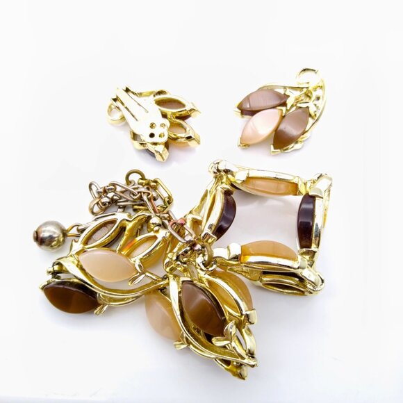 Vintage Thermoset Leaves Jewelry Set, Gold Tone and Autumn Brown and Beige Moong - Picture 5 of 5